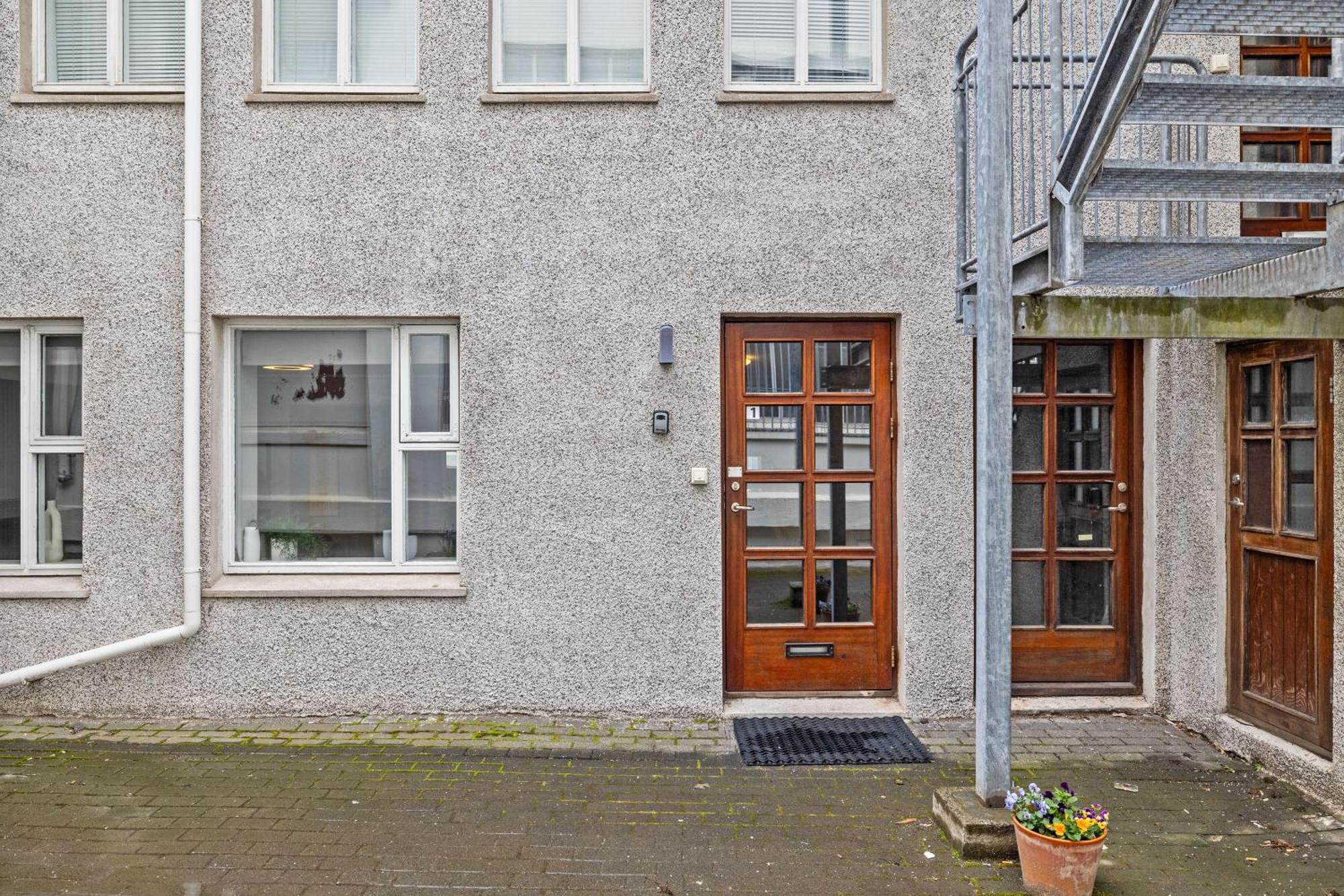 Vatnsstigur Apartment Reykjavík Kültér fotó